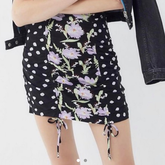 Urban Outfitters Mixed Print Skirt - Black Polka Dot & Purple Floral - Picture 2 of 2